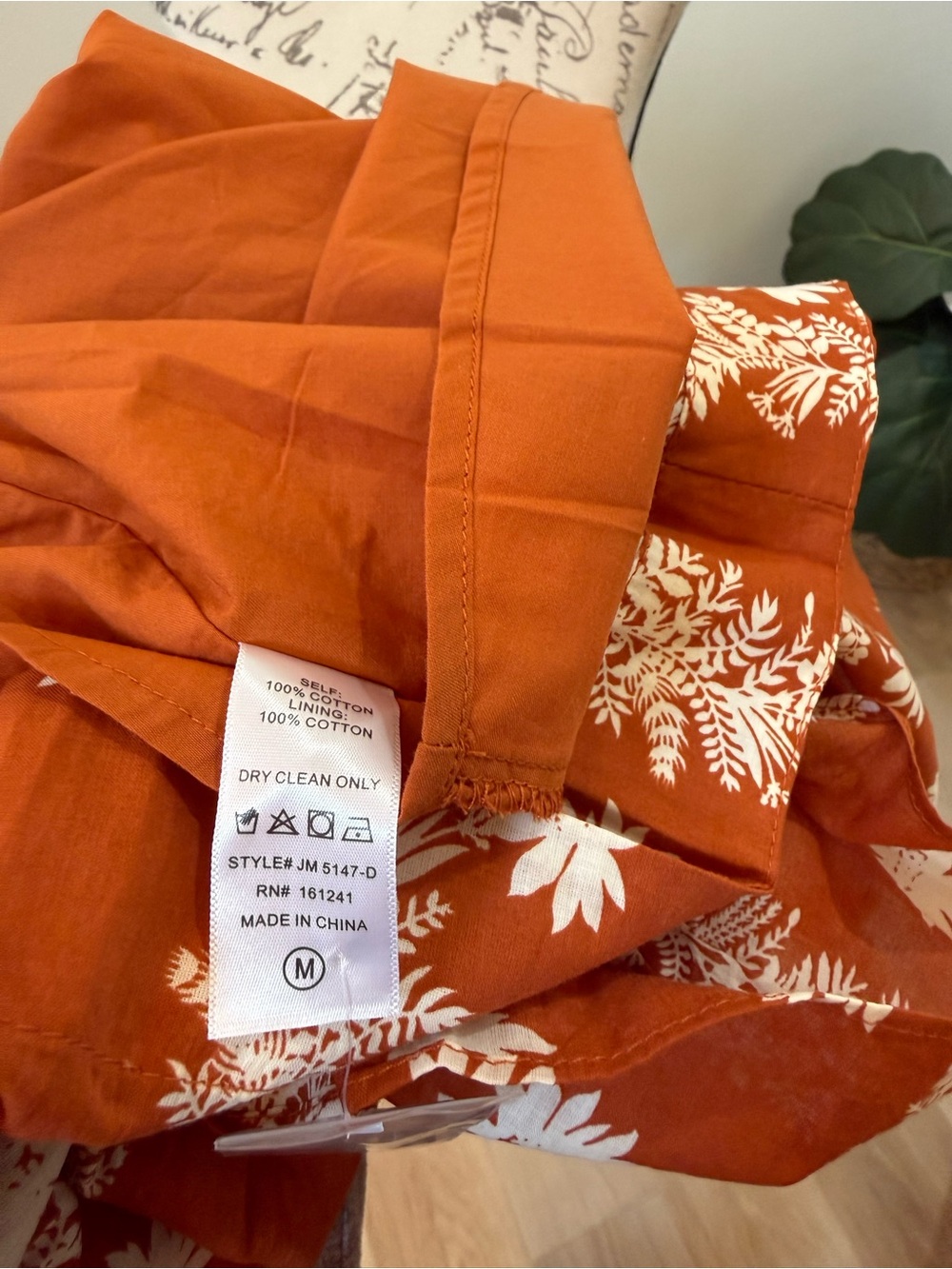 J. Marie NWT Rust Floral Ruffle Sleeve Blouse Medium 100% Cotton Top - Picture 8 of 8
